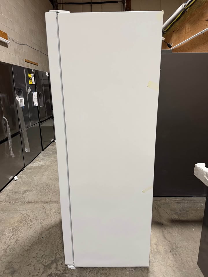 Electrolux All Refrigerator FRAE2024AW - Grade B/WH