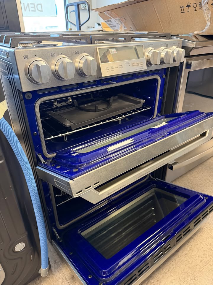 LG SIGNATURE - 7.3 Cu. Ft. Smart Slide-In Double Oven Dual Fuel True Convection Range with 5 Burners and EasyClean® - Textured Steel - LUTD4919SN