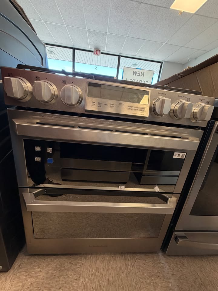 LG SIGNATURE - 7.3 Cu. Ft. Smart Slide-In Double Oven Dual Fuel True Convection Range with 5 Burners and EasyClean® - Textured Steel - LUTD4919SN
