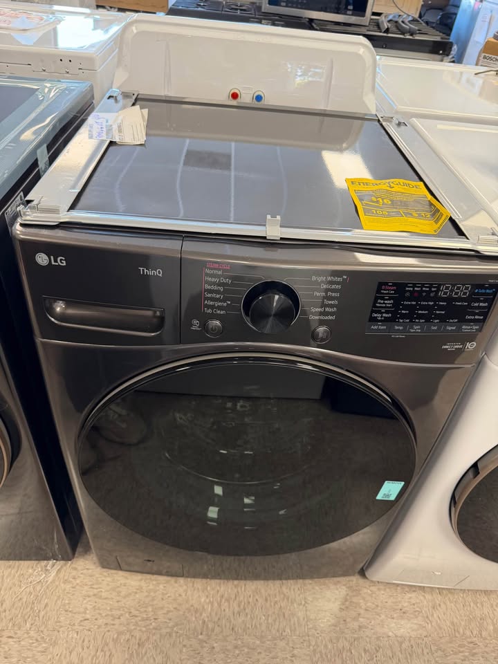 LG - 4.5 Cu. Ft. High-Efficiency Smart Front Load Washer with TurboWash® 360°, Steam and Built-In Intelligence - Black Steel - WM4080HBA
