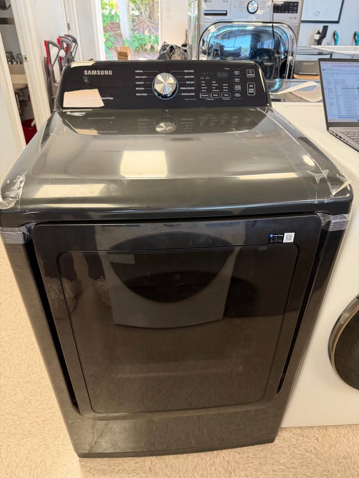 Samsung - 7.4 Cu. Ft. Smart Electric Dryer with Sensor Dry - DVE47CG3500V