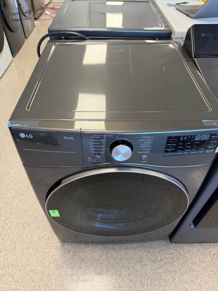 LG - 7.4 Cu. Ft. Smart Electric Dryer with TurboSteam® and Built-In Intelligence - Black Steel - DLEX4000B