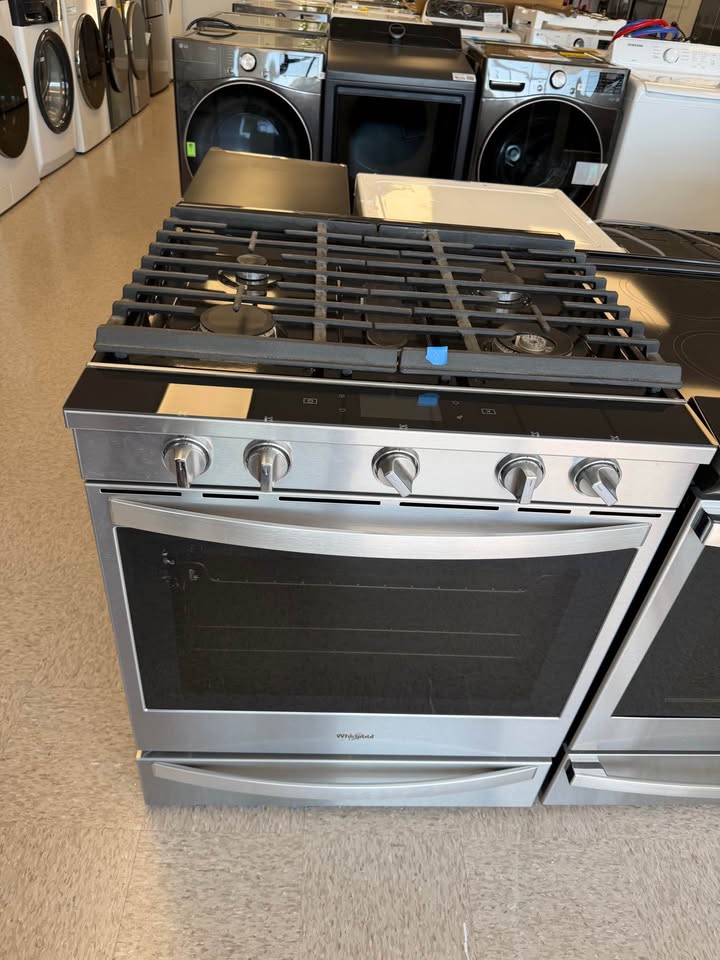 Whirlpool - 5.8 Cu. Ft. Smart Slide-In Gas Convection Range with Air Fry and Scan-to-Cook - Stainless Steel - WEG750H0HZ