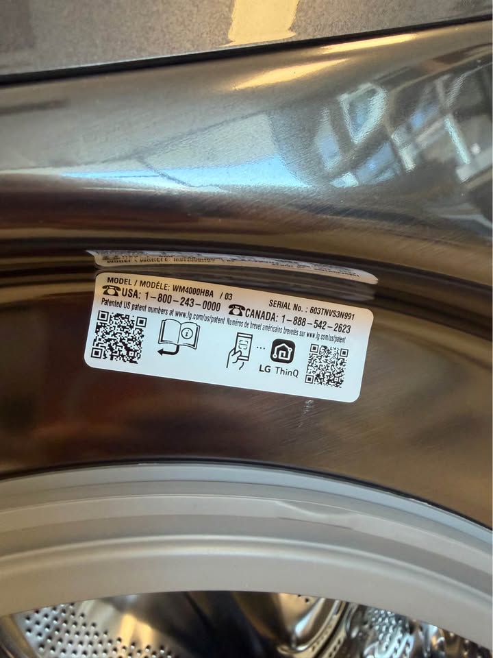 LG - 4.5 Cu. Ft. High-Efficiency Smart Front Load Washer with Steam and Built-In Intelligence - Black Steel - WM4000HBA