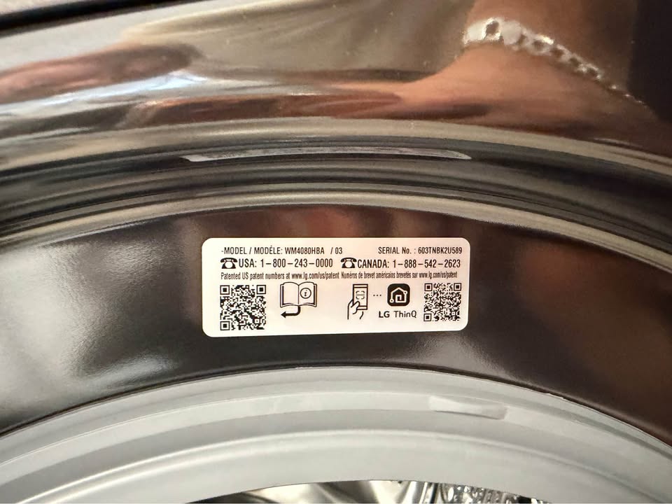 LG - 4.5 Cu. Ft. High-Efficiency Smart Front Load Washer with TurboWash® 360°, Steam and Built-In Intelligence - Black Steel - WM4080HBA