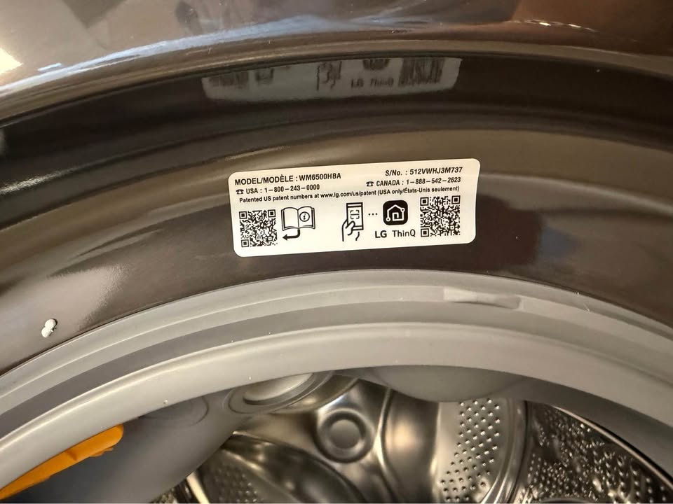 LG - 5.0 Cu. Ft. High-Efficiency Smart Front Load Washer with Steam and TurboWash® 360° - Black Steel - WM6500HBA