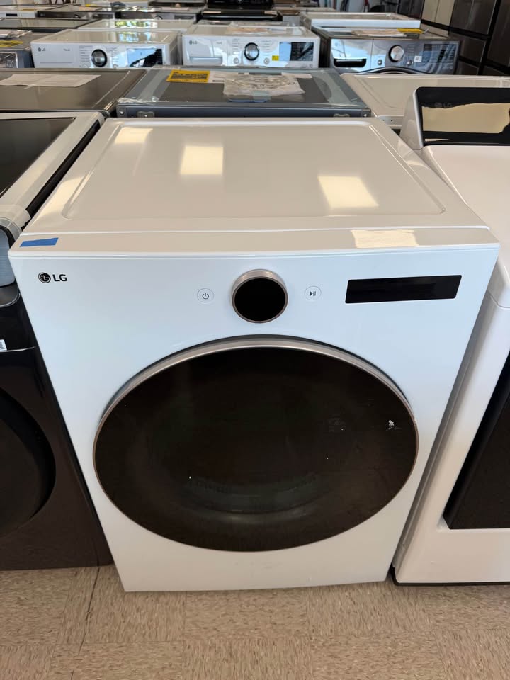 LG - 7.4 Cu. Ft. Stackable Smart Electric Dryer with AI Sensor Dry and TurboSteam™ - White - DLEX6500W