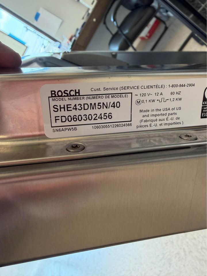 Bosch - 300 Series 24 in. Front Control Smart Built-In Dishwasher with 3rd Rack & PrecisionWash® - Stainless Steel - SHE43DM5N