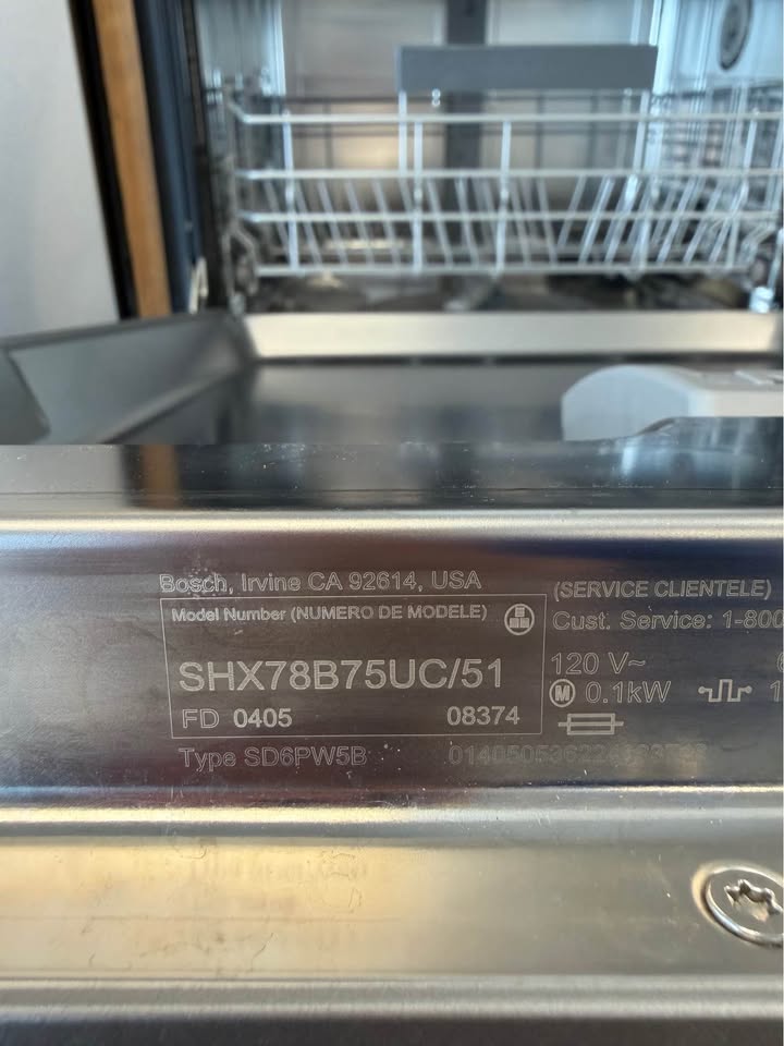 Bosch - 800 Series 24 in. Top Control Smart Built-In Dishwasher with Flexible 3rd Rack & CrystalDry® - Stainless Steel - SHX78B75UC
