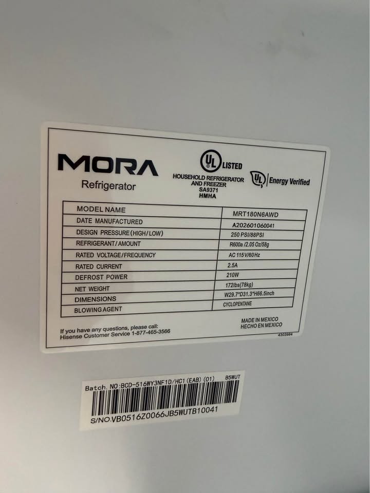 Mora - 18 Cu. Ft. Top-Freezer Refrigerator with Glass Shelves & Reversible Doors - White - MRT180N6AWD