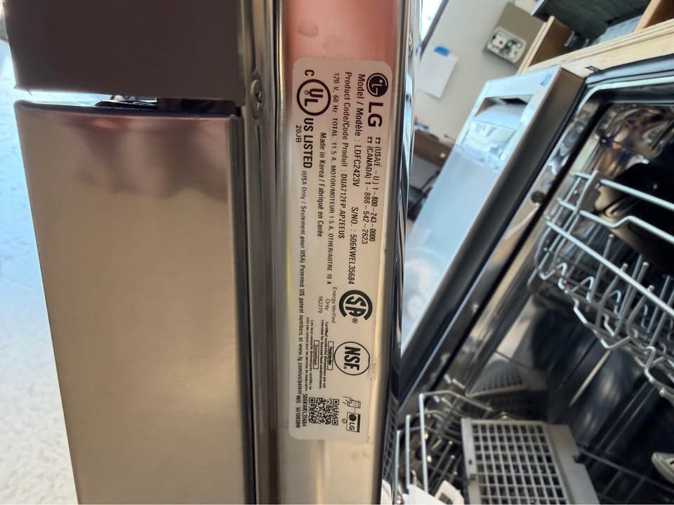 LG - 24 in. Front Control Built-In Dishwasher with SenseClean™, Dynamic Dry™ & NeveRust® Stainless Steel Tub - Stainless Steel Look - LDFC2423V
