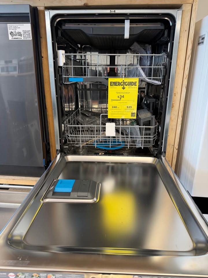 Frigidaire Gallery - 24 in. Top Control Built-In Dishwasher with CleanBoost™, MaxBoost™ Dry & 3rd Rack - Smudge-Proof Stainless Steel - GDSP4715AF