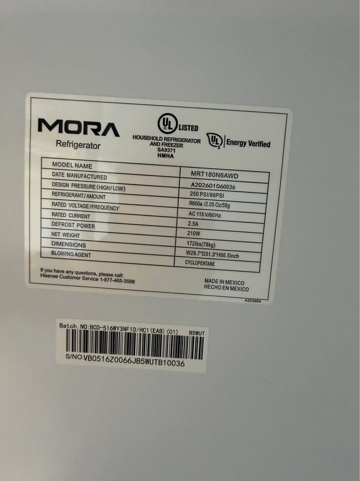 Mora - 30 in. 18 Cu. Ft. Top-Freezer Refrigerator with Glass Shelves & Reversible Doors - White - MRT180N6AWD