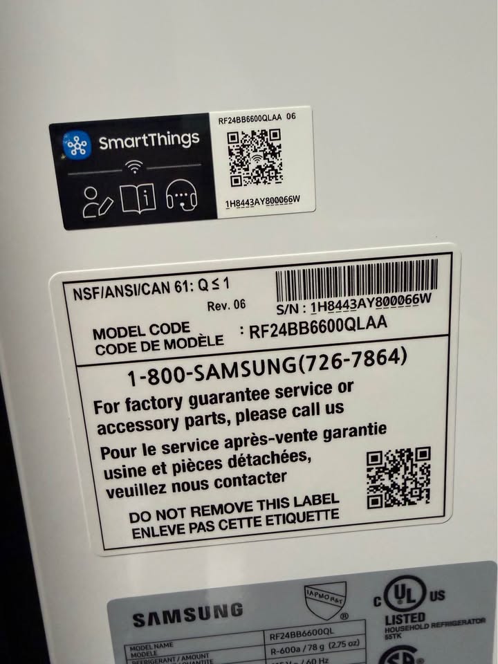 Samsung - 36 in. 24 Cu. Ft. BESPOKE Counter-Depth 3-Door French Door Refrigerator with Beverage Center & Dual Ice Maker - Fingerprint-Resistant Stainless Steel - RF24BB6600QL/AA