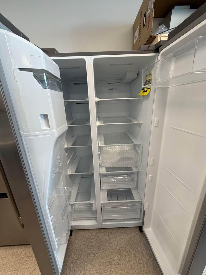 Mora - 36 in. 29.1 Cu. Ft. Side-by-Side Refrigerator with External Ice & Water Dispenser - Fingerprint-Resistant Stainless Steel - MRS290T5FSD