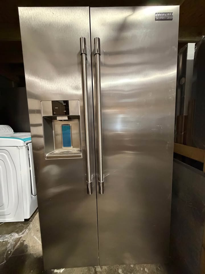 Frigidaire Professional - 36 in. 22.3 Cu. Ft. Counter-Depth Side-by-Side Refrigerator with Ice & Water Dispenser - Smudge-Proof Stainless Steel - PRSC2222AF7
