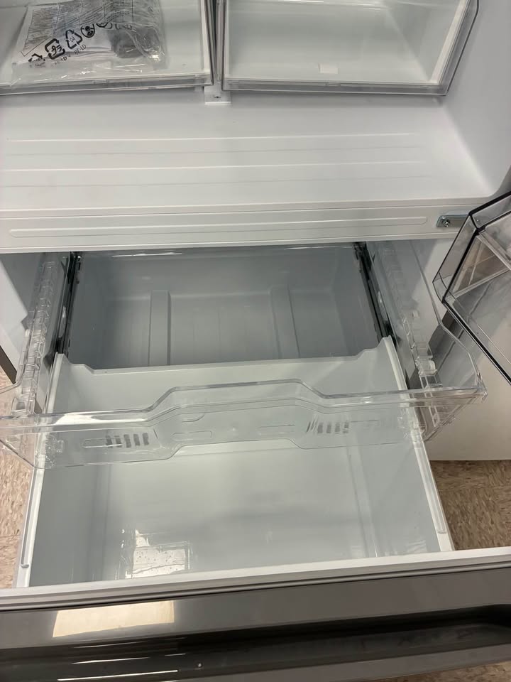 Midea - 30 in. 18.7 Cu. Ft. Garage-Ready Bottom-Freezer Refrigerator with Reversible Door, LED Lighting & Electronic Controls - Stainless Steel - MRB19B7AST
