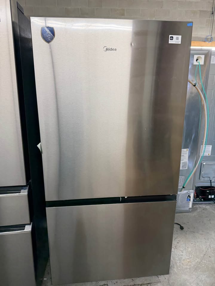 Midea - 22.8 Cu. Ft. Counter-Depth Bottom-Freezer Refrigerator with Built-In Ice Maker, Reversible Door & Spill-Proof Glass Shelves - Stainless Steel - MRB23D5AST