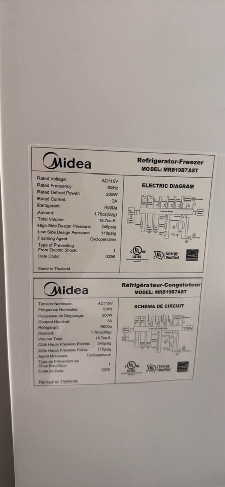 Midea - 18.7 Cu. Ft. Garage-Ready Bottom-Freezer Refrigerator with Frost-Free Cooling, Reversible Door & LED Lighting - Stainless Steel - MRB19B7AST