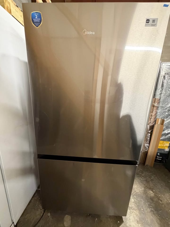 Midea - 22.8 Cu. Ft. Counter-Depth Bottom-Freezer Refrigerator with Built-In Ice Maker, Reversible Door & Spill-Proof Glass Shelves - Stainless Steel - MRB23D5AST