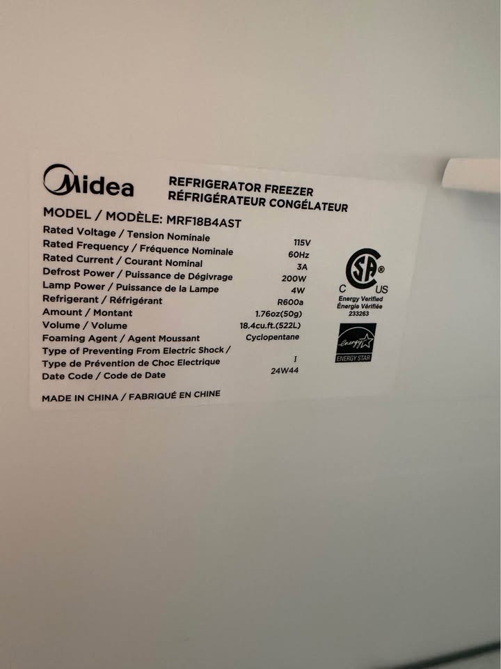 Midea - 30 in. 18.4 Cu. Ft. French Door Refrigerator with Bottom Freezer, Dual Crispers, Gallon Door Storage & Automatic Defrost - Stainless Steel - MRF18B4AST