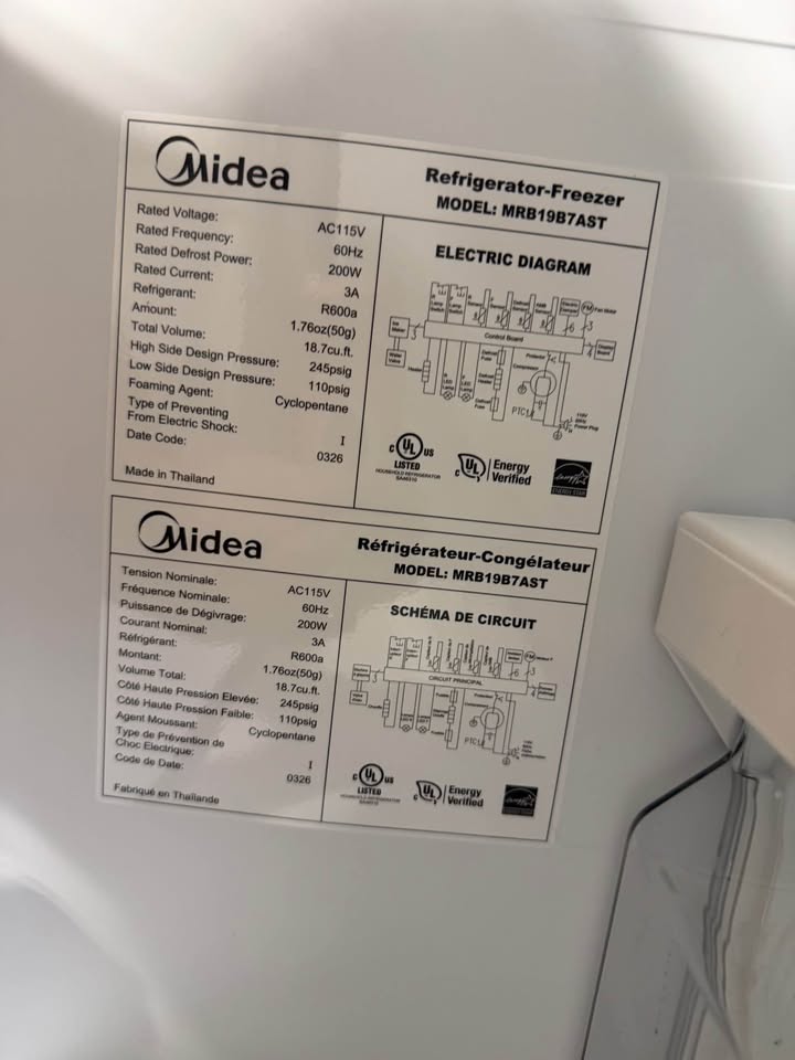 Midea - 18.7 Cu. Ft. Garage-Ready Bottom-Freezer Refrigerator with Frost-Free Cooling, Reversible Door & LED Lighting - Stainless Steel - MRB19B7AST