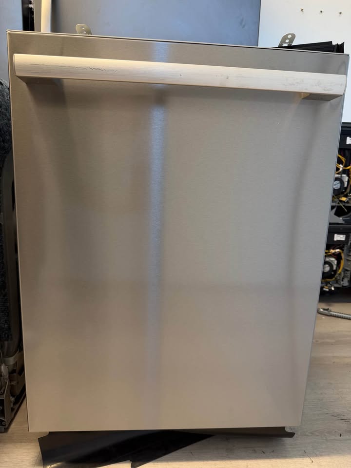 Bosch - 800 Series 24" Top-Control Dishwasher with CrystalDry™, PrecisionWash® with PowerControl™, TimeLight®, 3rd Rack & 42 dBA Quiet Operation - Stainless Steel Anti-Fingerprint - SHX78DC5N/39