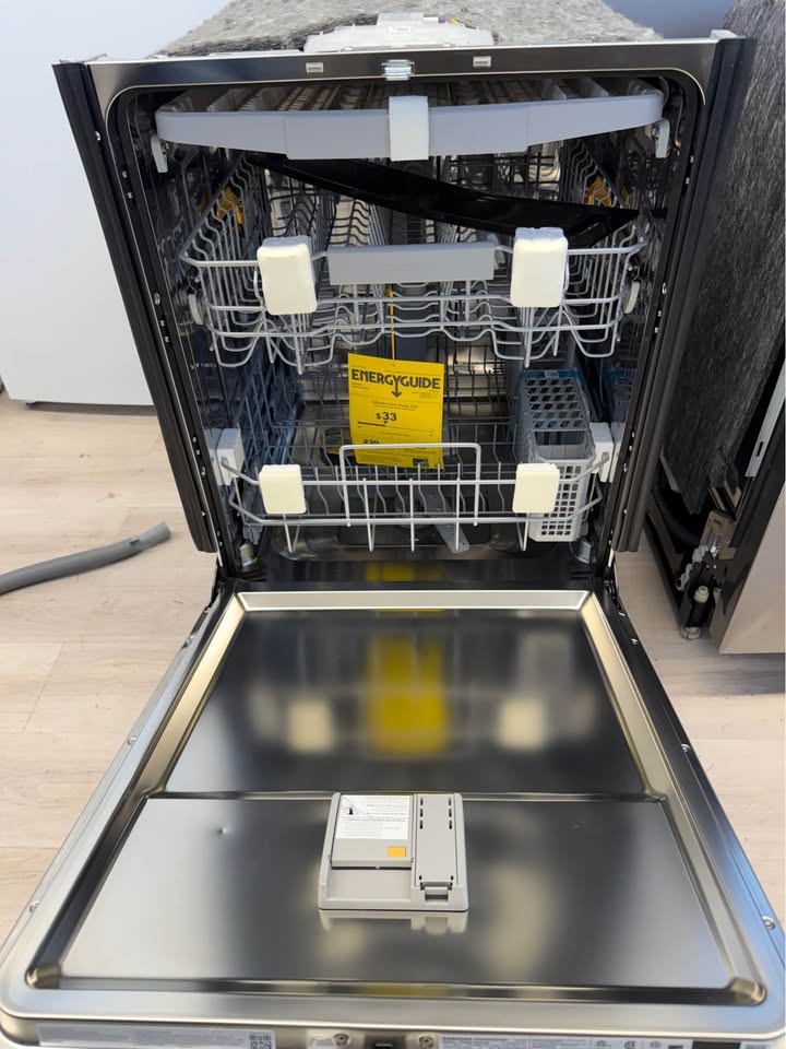 Samsung - 24" Smart Top-Control Dishwasher with StormWash+™, AutoRelease™ Door, 3rd Rack & 46 dBA Quiet Operation - Stainless Steel - DW80CG5451SR