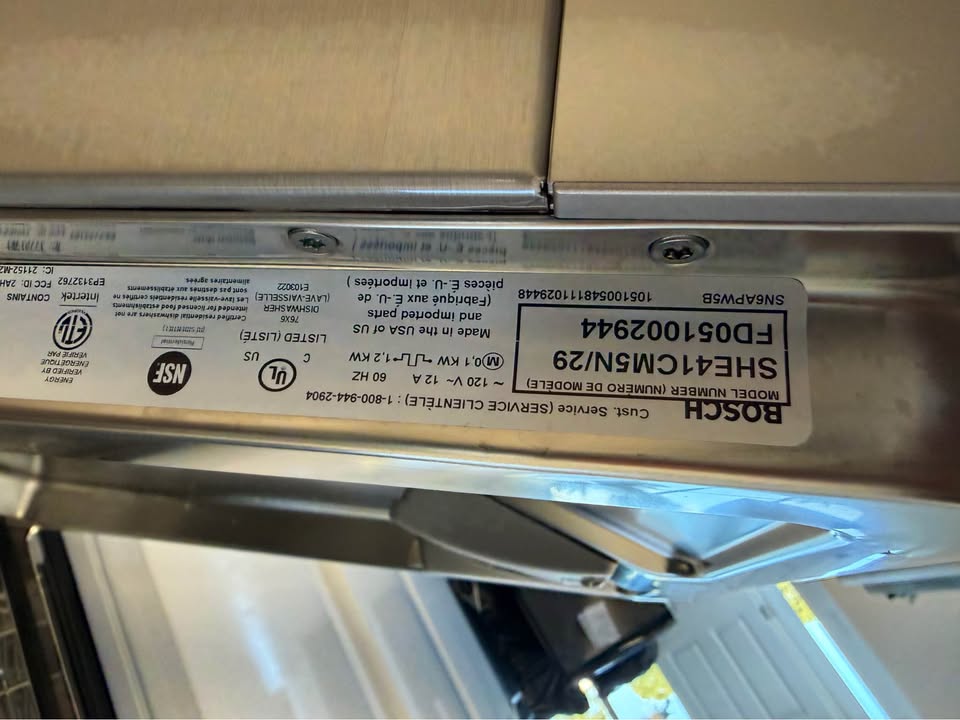 Bosch - 100 Series 24" Front-Control Smart Dishwasher with PrecisionWash, PureDry, AquaStop & Home Connect - Stainless Steel Anti-Fingerprint - SHE41CM5N/29