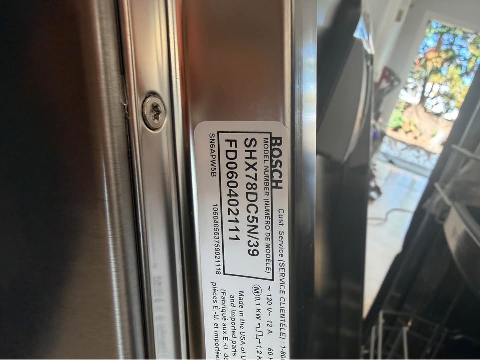 Bosch - 800 Series 24" Top-Control Dishwasher with CrystalDry™, PrecisionWash® with PowerControl™, TimeLight®, 3rd Rack & 42 dBA Quiet Operation - Stainless Steel Anti-Fingerprint - SHX78DC5N/39