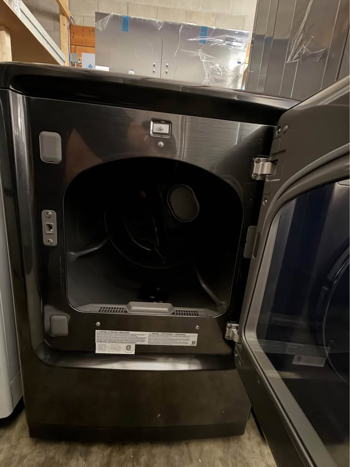 Samsung - 7.4 Cu. Ft. Smart Electric Dryer with Steam Sanitize+, Sensor Dry, SmartThings Wi-Fi & Reversible Door - Brushed Black - DVE55CG7100V