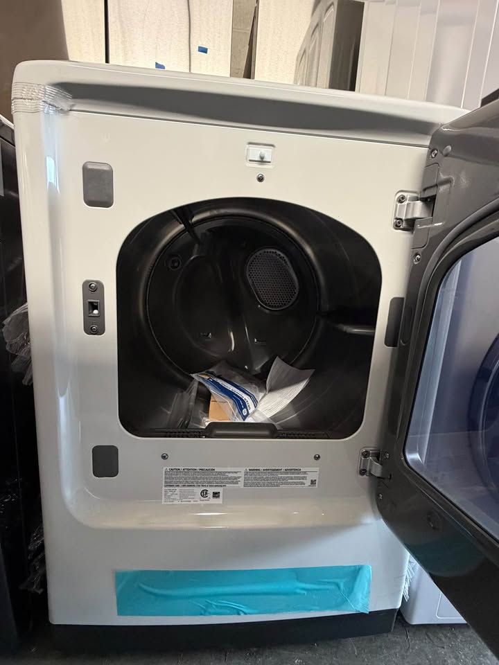 Samsung - 7.4 Cu. Ft. Smart Electric Dryer with Steam Sanitize+, Sensor Dry, Wi-Fi & 4-Way Venting - Ivory - DVE55A7300E