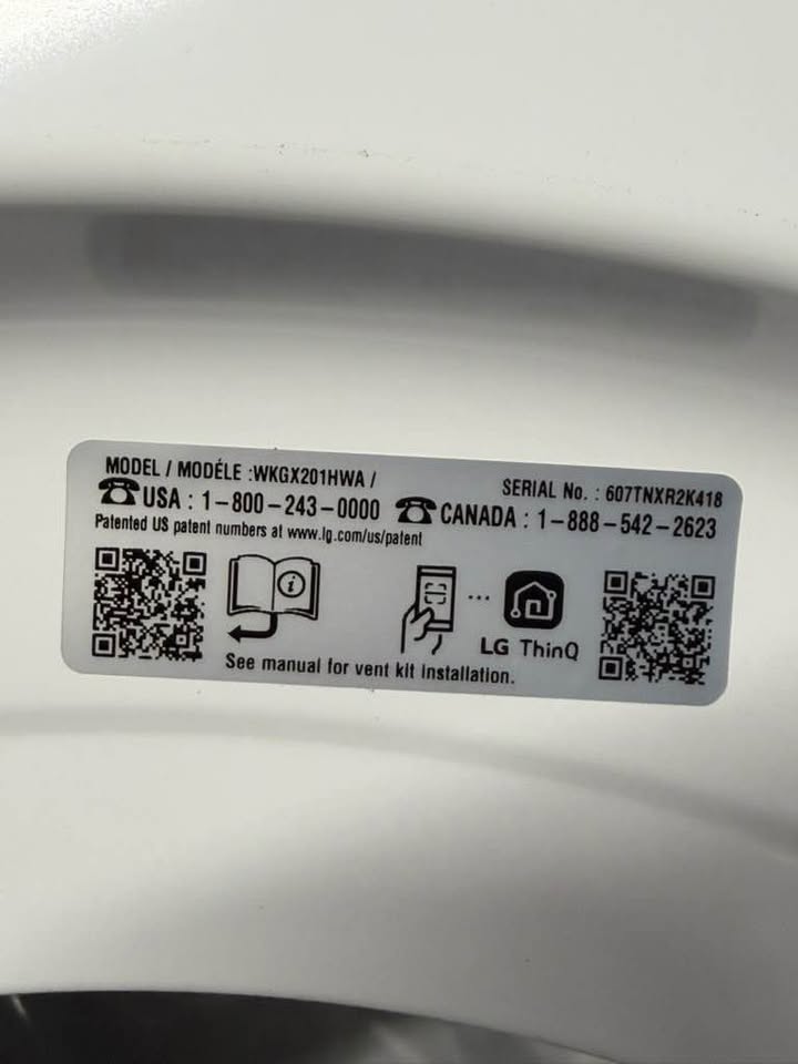 LG - WashTower™ 4.5 Cu. Ft. Front Load Washer & 7.4 Cu. Ft. Gas Dryer with Center Control™, TurboWash™ 360, TurboSteam™ & ThinQ® Smart Technology - White - WKGX201HWA