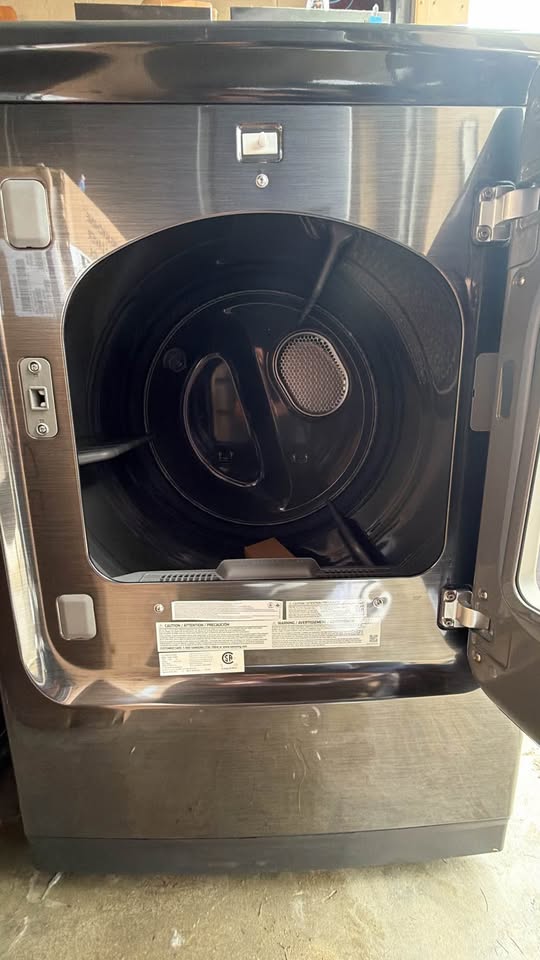 Samsung - 7.4 Cu. Ft. Smart Gas Dryer with Steam Sanitize+, Sensor Dry, Wi-Fi & Reversible Door - Brushed Black - DVG55CG7100V