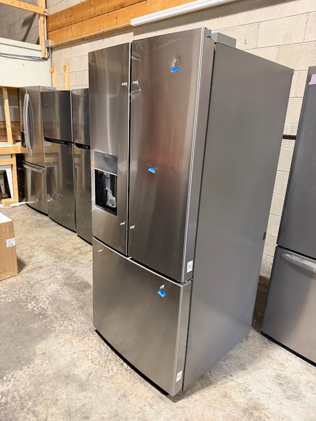 LG Counter-Depth MAX French 3 Door Fridge LCFS22EXS - Grade C/WH