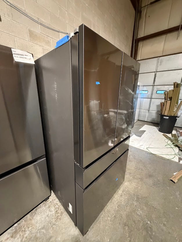 Samsung Bespoke Standard-Depth French 4 Door RF29BB8600QL - Grade B/WH