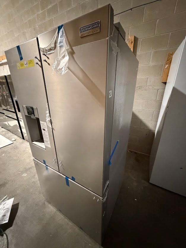 Frigidaire Professional Standard-Depth French 3 Door PRFS2883AF - Grade A/WH