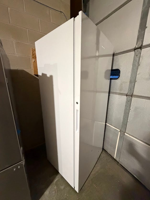 Hisense Upright Freezer CFU21N6AWE - Grade A/WH