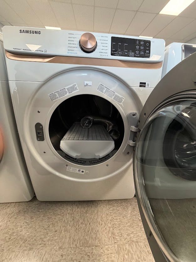 Samsung Smart Electric Dryer DVE50BG8300E - Grade A/S
